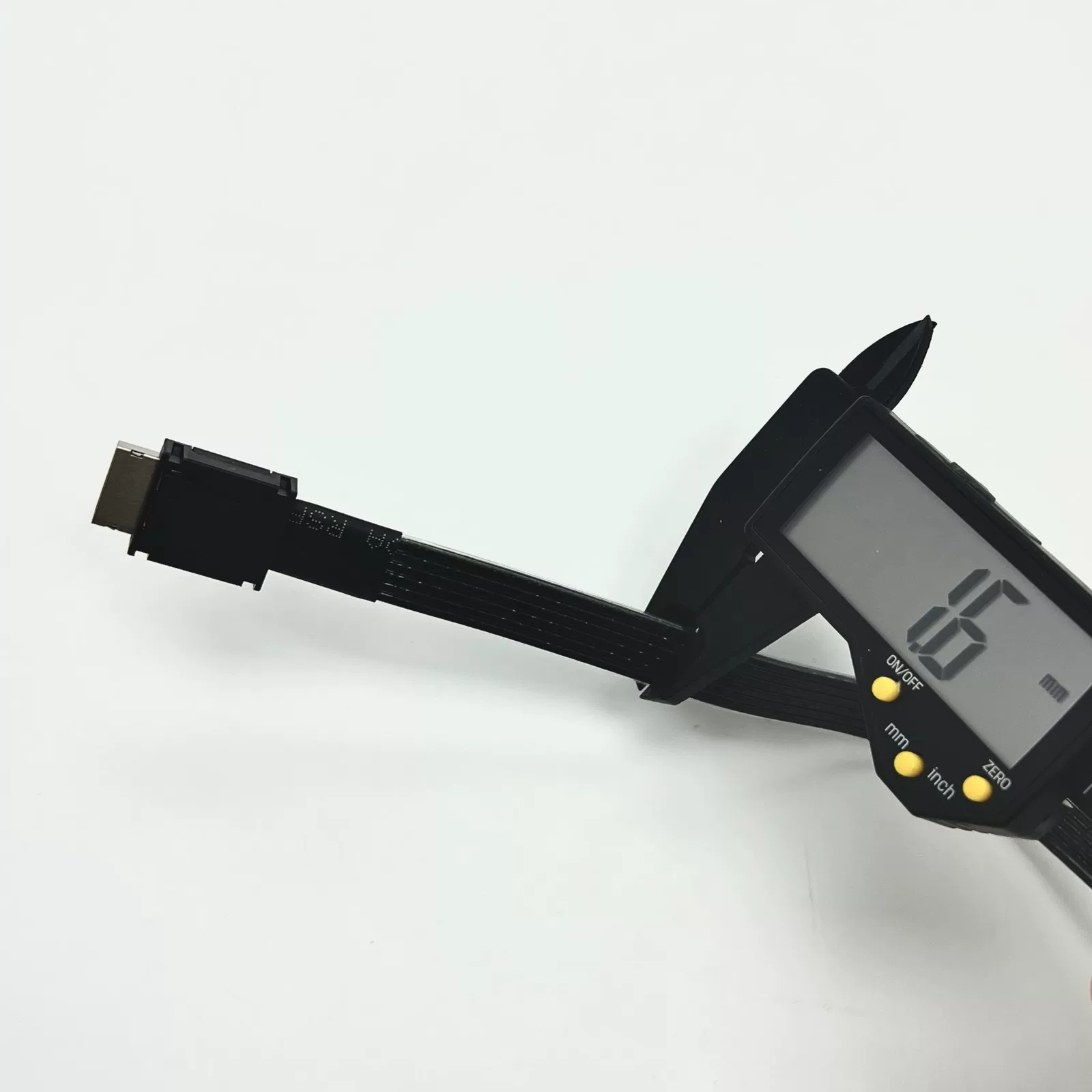 ADT-Link PCI-E 4.0 X4 SFF-8611 - Oculink Egpu Mini Pc recensie en prijs